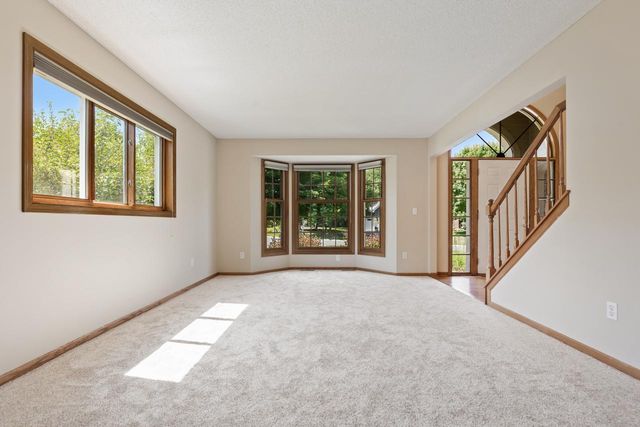 8079 Spruce Trail, Eden Prairie, MN 55347