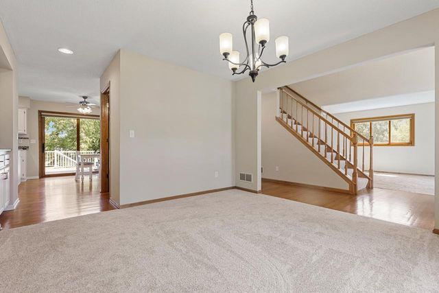 8079 Spruce Trail, Eden Prairie, MN 55347