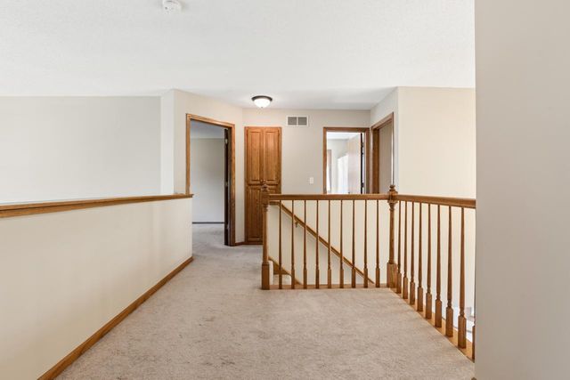 8079 Spruce Trail, Eden Prairie, MN 55347
