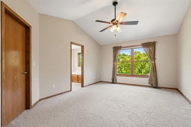 8079 Spruce Trail, Eden Prairie, MN 55347