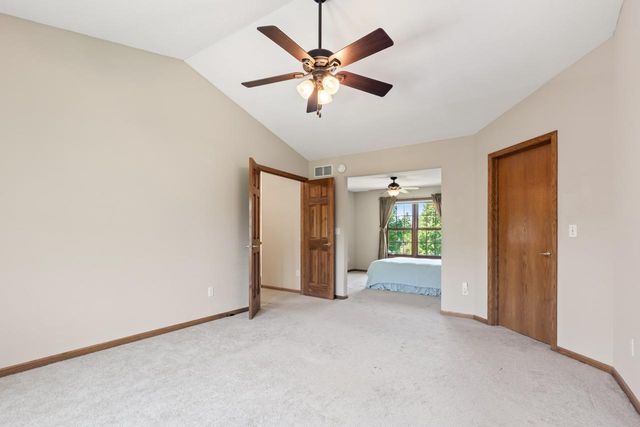 8079 Spruce Trail, Eden Prairie, MN 55347