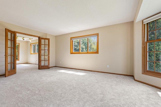 8079 Spruce Trail, Eden Prairie, MN 55347