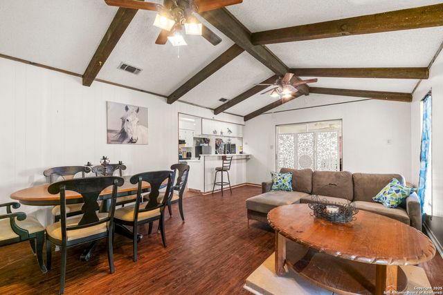 111 Austin Dr S, Boerne, TX 78006