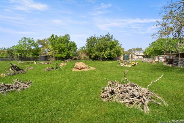 111 Austin Dr S, Boerne, TX 78006