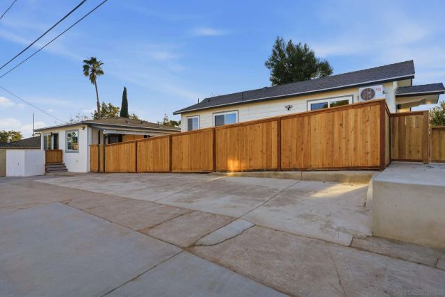 4665-67 E Thorn St, San Diego, CA 92105