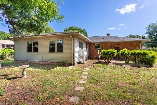 113 Adams DR, Newport News, VA 23601