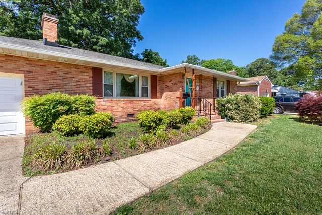 113 Adams DR, Newport News, VA 23601