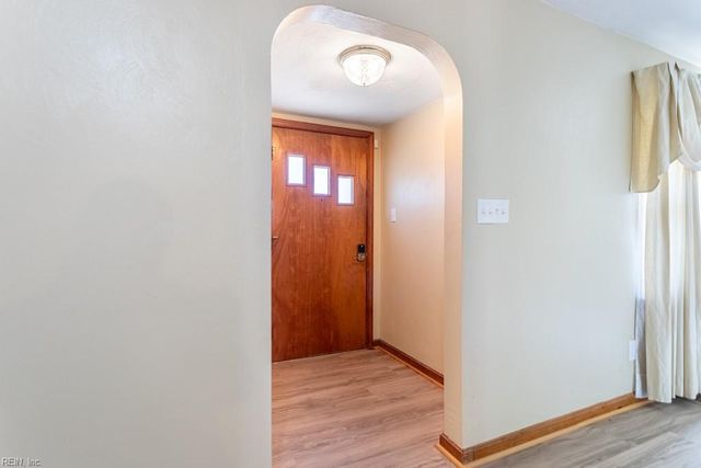 113 Adams DR, Newport News, VA 23601