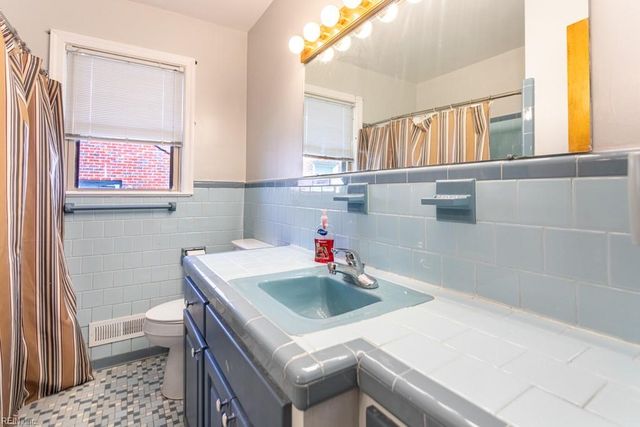 113 Adams DR, Newport News, VA 23601