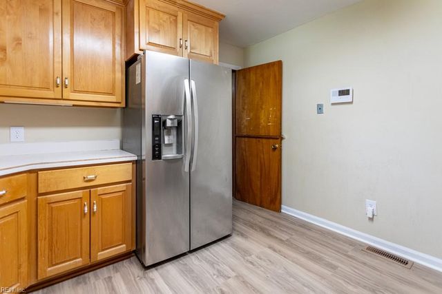 113 Adams DR, Newport News, VA 23601