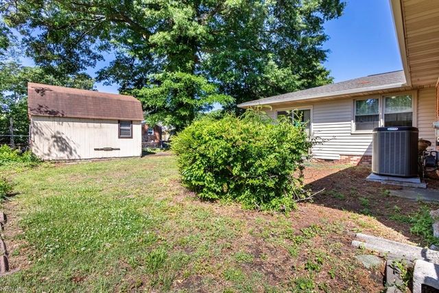 113 Adams DR, Newport News, VA 23601