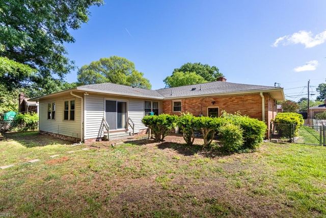 113 Adams DR, Newport News, VA 23601