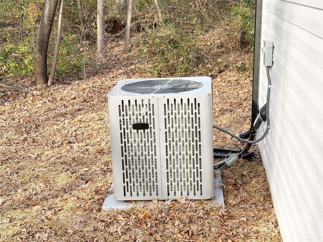 1426 Harris Street, Statesville, NC 28677