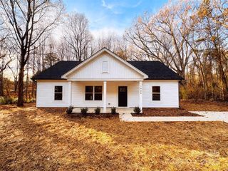 1426 Harris Street, Statesville, NC 28677