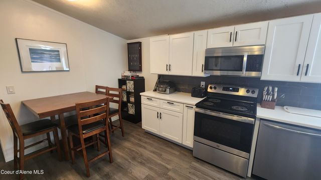 2214 W Windermere Ave, Coeur D'alene, ID 83815