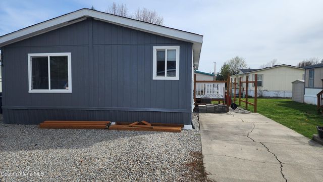 2214 W Windermere Ave, Coeur D'alene, ID 83815