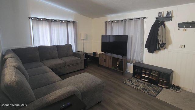 2214 W Windermere Ave, Coeur D'alene, ID 83815