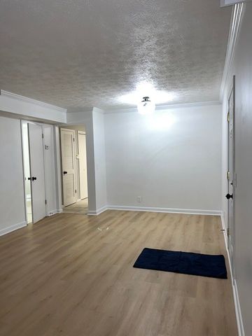 2411 Robbie Ct, Nashville, TN 37214