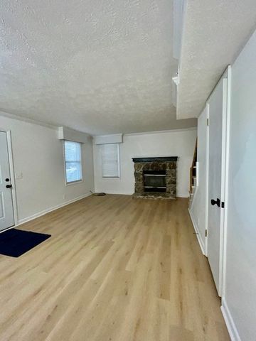 2411 Robbie Ct, Nashville, TN 37214