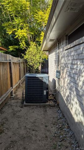 2128 Mynah Avenue, Mcallen, TX 78504