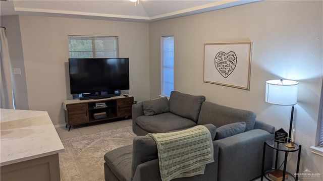 2128 Mynah Avenue, Mcallen, TX 78504