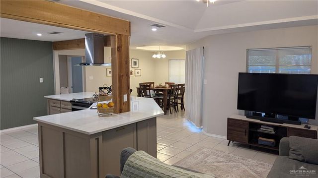 2128 Mynah Avenue, Mcallen, TX 78504