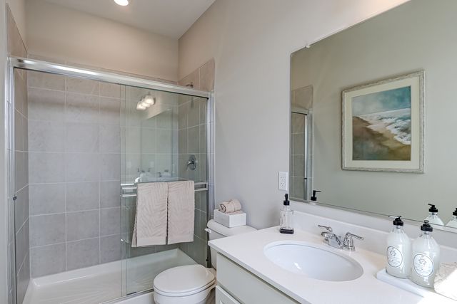 420 Comstock Road, South Elgin, IL 60177