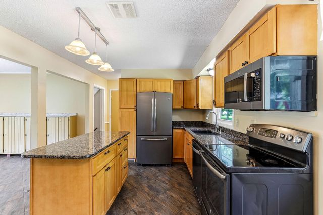 16307 Moorland Circle, Minnetonka, MN 55345