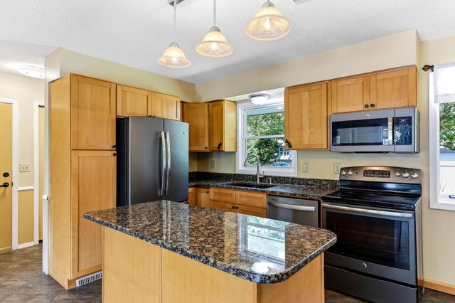 16307 Moorland Circle, Minnetonka, MN 55345