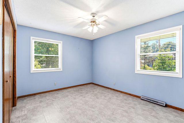 16307 Moorland Circle, Minnetonka, MN 55345