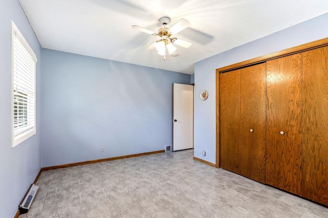 16307 Moorland Circle, Minnetonka, MN 55345