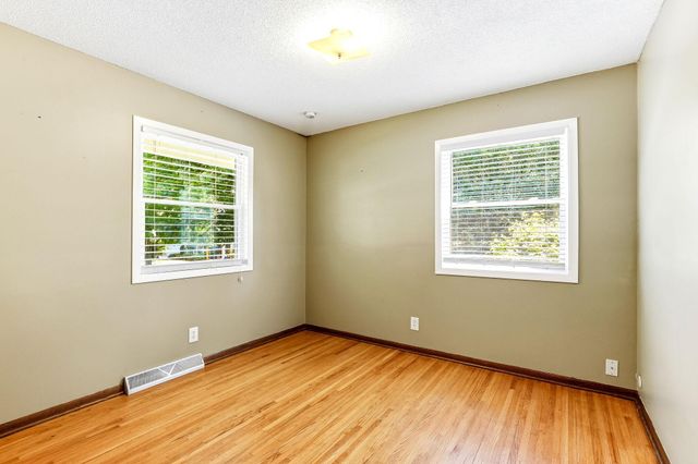 16307 Moorland Circle, Minnetonka, MN 55345
