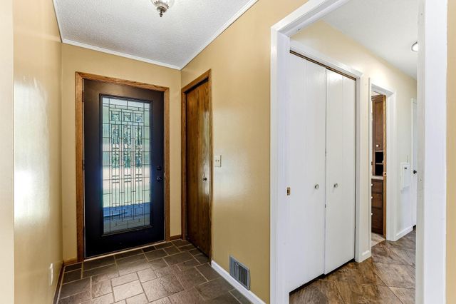 16307 Moorland Circle, Minnetonka, MN 55345