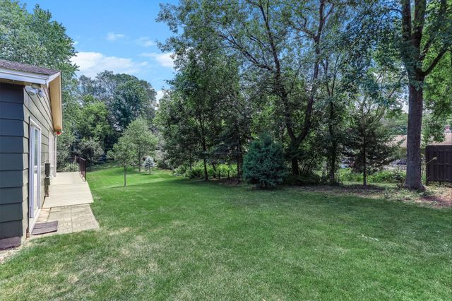 16307 Moorland Circle, Minnetonka, MN 55345