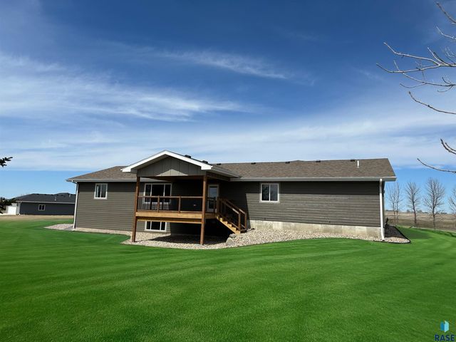 118 Lake Ridge Dr Drive, Wentworth, SD 57075