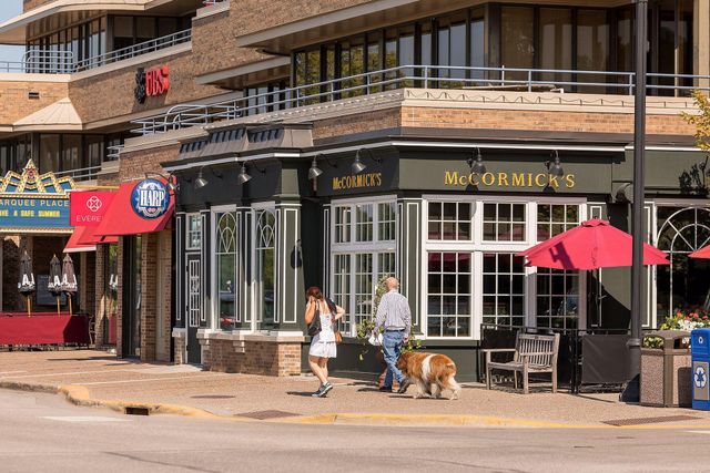 1042 E Circle Drive, Wayzata, MN 55391