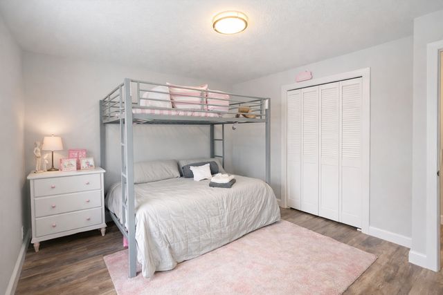 1042 E Circle Drive, Wayzata, MN 55391