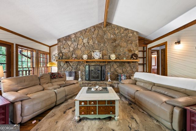 180 River Cove Road, Social Circle, GA 30025
