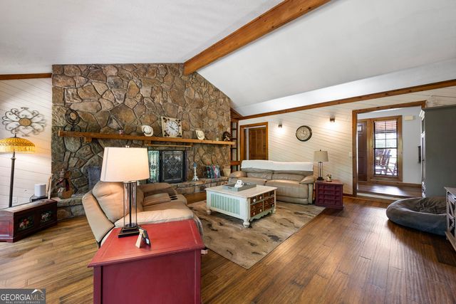 180 River Cove Road, Social Circle, GA 30025
