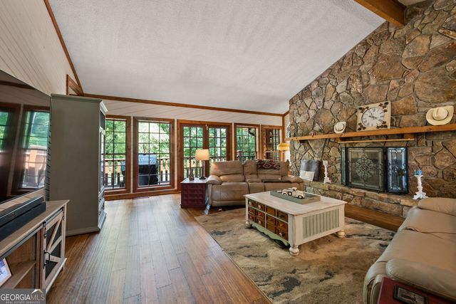 180 River Cove Road, Social Circle, GA 30025