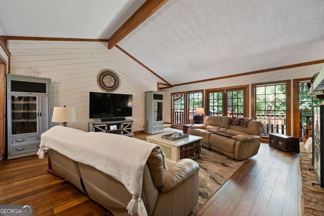 180 River Cove Road, Social Circle, GA 30025
