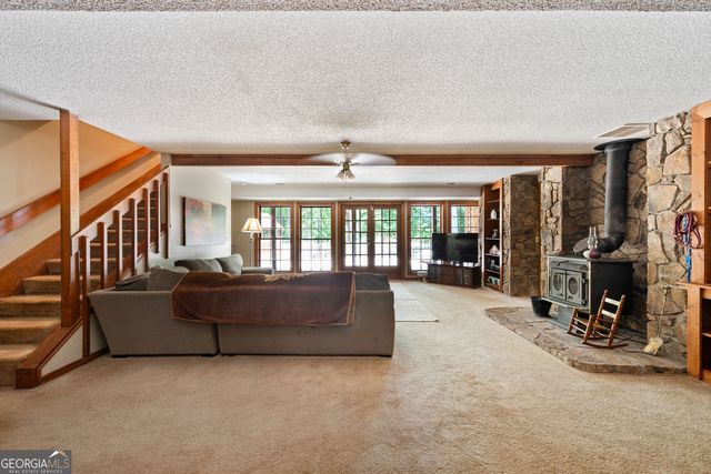 180 River Cove Road, Social Circle, GA 30025