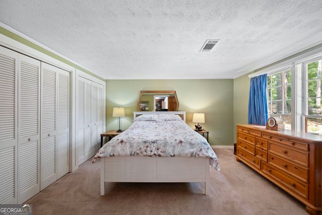 180 River Cove Road, Social Circle, GA 30025