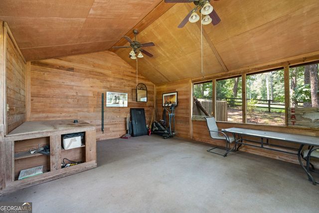 180 River Cove Road, Social Circle, GA 30025