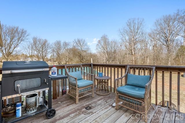 2388 Cat Square Road, Vale, NC 28168
