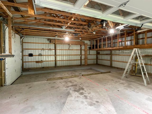 1549 N 7 Mile Road, Sanford, MI 48657