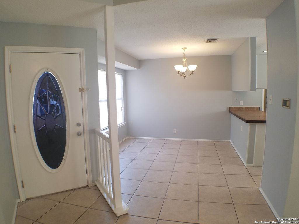 11047 ALMOND PARK, San Antonio, TX 78249