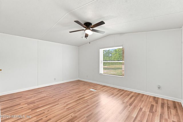 176 MELROSE LANDING Drive, Hawthorne, FL 32640