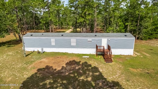 176 MELROSE LANDING Drive, Hawthorne, FL 32640
