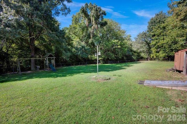 12523 Asbury Chapel Road, Huntersville, NC 28078